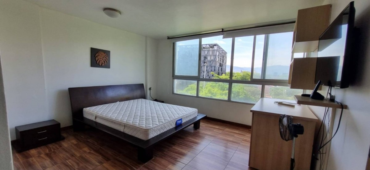 Apartamento en venta en La Aguacatala, Medellín · foto 8 de 11