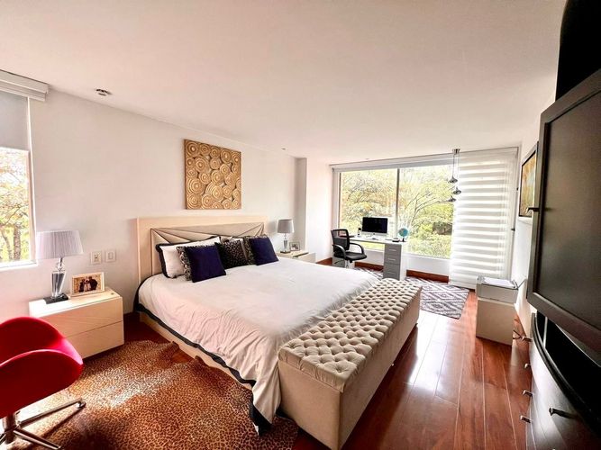 Apartamento de 3 alcobas en venta en Bosque Medina, Bogotá, 232 m² · foto 3 de 15