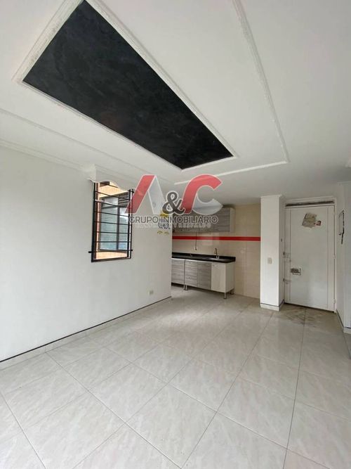 Apartamento de 3 alcobas en venta en Conjunto Residencial Prados Reserva De Madrid, Madrid, 65 m² · foto 2 de 18