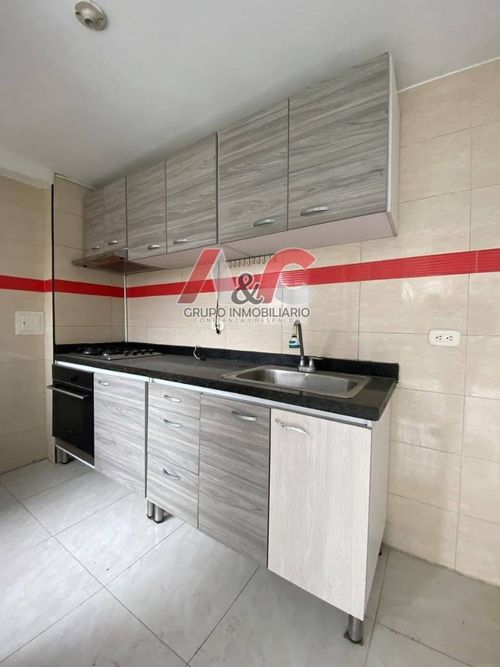 Apartamento de 3 alcobas en venta en Conjunto Residencial Prados Reserva De Madrid, Madrid, 65 m² · foto 4 de 18