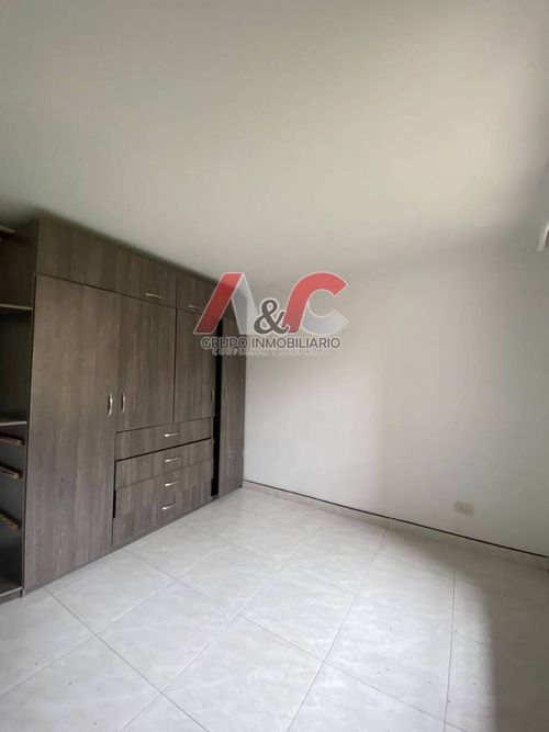 Apartamento de 3 alcobas en venta en Conjunto Residencial Prados Reserva De Madrid, Madrid, 65 m² · foto 6 de 18