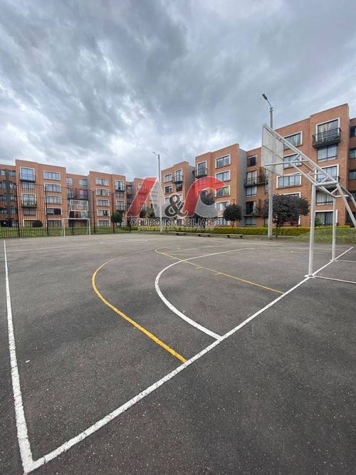 Apartamento de 3 alcobas en venta en Conjunto Residencial Prados Reserva De Madrid, Madrid, 65 m² · foto 14 de 18