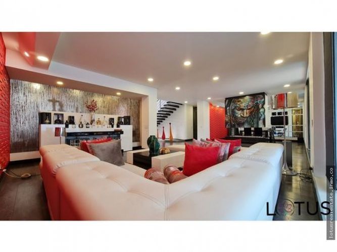 Casa de 6 alcobas en venta en San Jose De Bavaria, Bogotá, 778 m² · foto 7 de 24