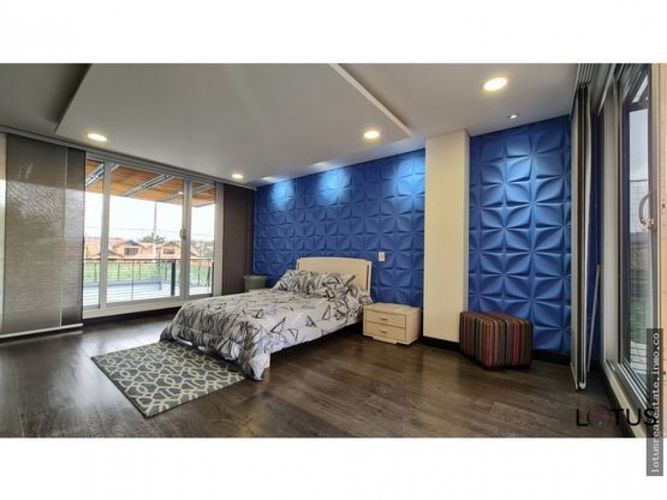 Casa de 6 alcobas en venta en San Jose De Bavaria, Bogotá, 778 m² · foto 10 de 24