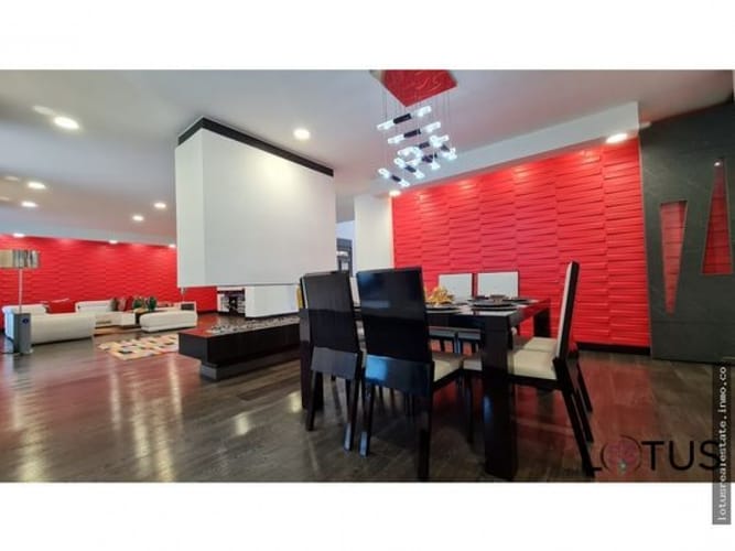 Casa de 6 alcobas en venta en San Jose De Bavaria, Bogotá, 778 m² · foto 13 de 24