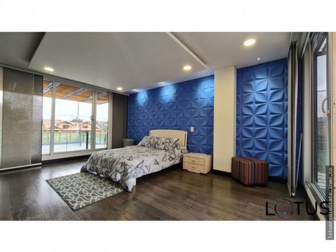 Casa de 6 alcobas en venta en San Jose De Bavaria, Bogotá, 778 m² · foto 14 de 24