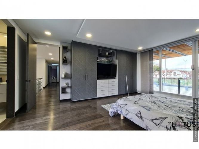 Casa de 6 alcobas en venta en San Jose De Bavaria, Bogotá, 778 m² · foto 16 de 24