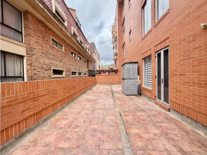 Apartamento de 3 alcobas en venta en Chicó Navarra, Bogotá, 260 m² · foto 8 de 15