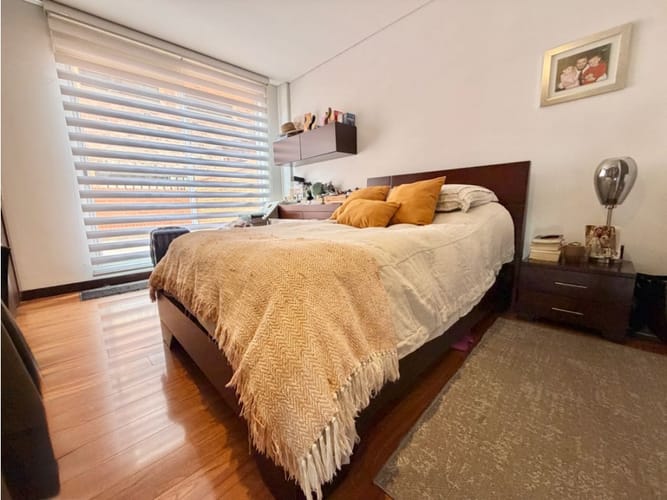 Apartamento de 3 alcobas en venta en Chicó Navarra, Bogotá, 260 m² · foto 12 de 15