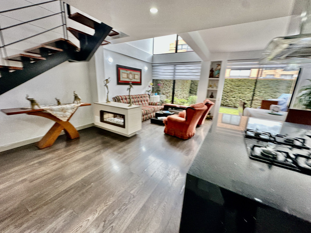 Casa en venta en Centro, Cajicá · foto 2 de 24