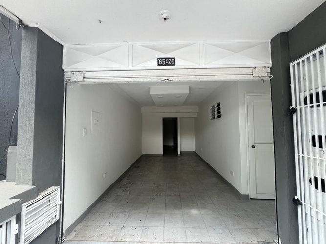 Local en arriendo en El Limonar, Cali, 34 m² · foto 4 de 12