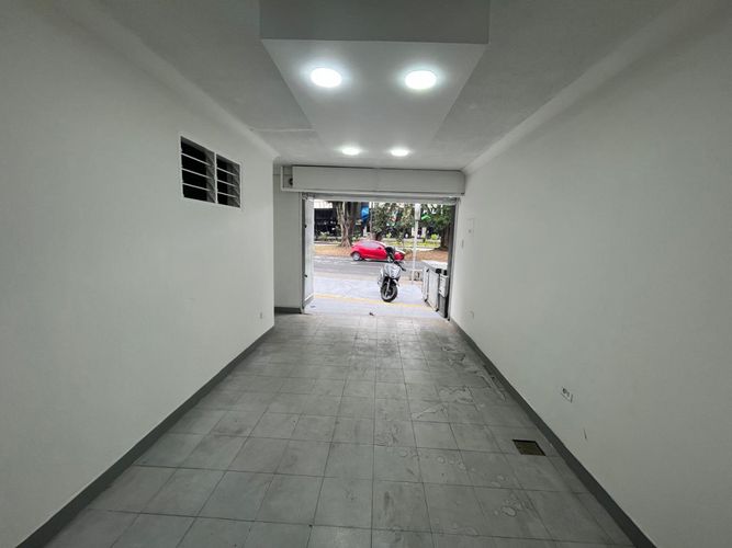 Local en arriendo en El Limonar, Cali, 34 m² · foto 7 de 12