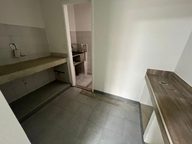 Local en arriendo en El Limonar, Cali, 34 m² · foto 11 de 12
