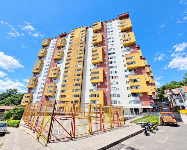 Apartamento de 2 alcobas en venta en El Zafiro, Piedecuesta, 46 m² · foto 2 de 9