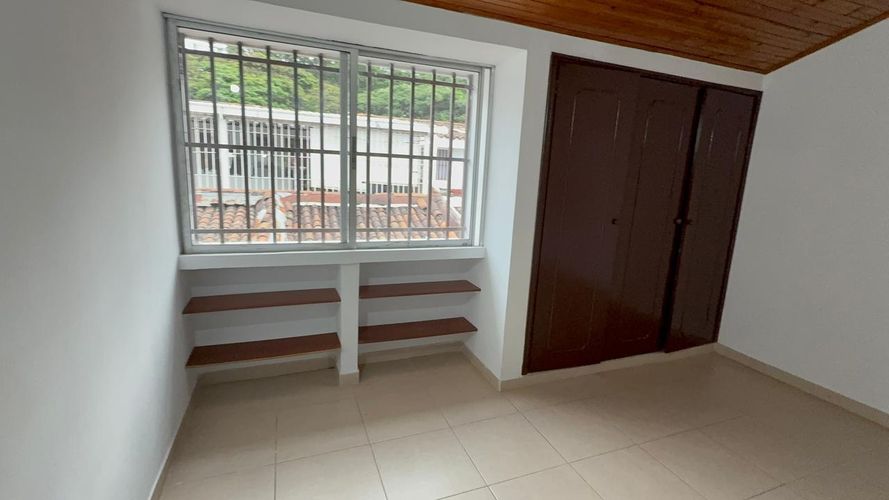 Casa de 4 alcobas en venta en Prados Del Norte, Cali, 260 m² · foto 9 de 21