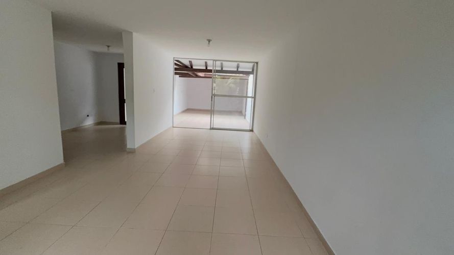Casa de 4 alcobas en venta en Prados Del Norte, Cali, 260 m² · foto 10 de 21
