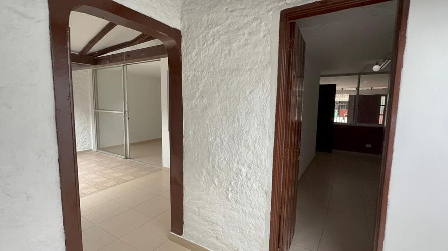 Casa de 4 alcobas en venta en Prados Del Norte, Cali, 260 m² · foto 6 de 21
