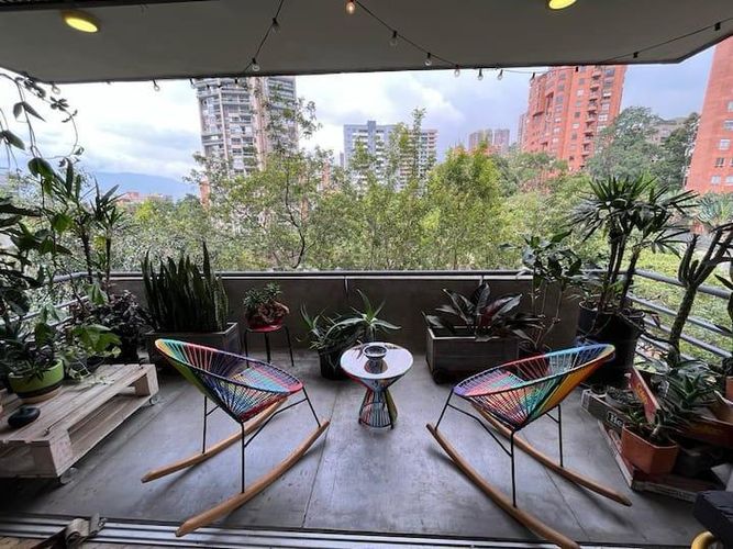 Apartamento de 1 alcoba en arriendo en Lalinde, Medellín, 56 m² · foto 3 de 16