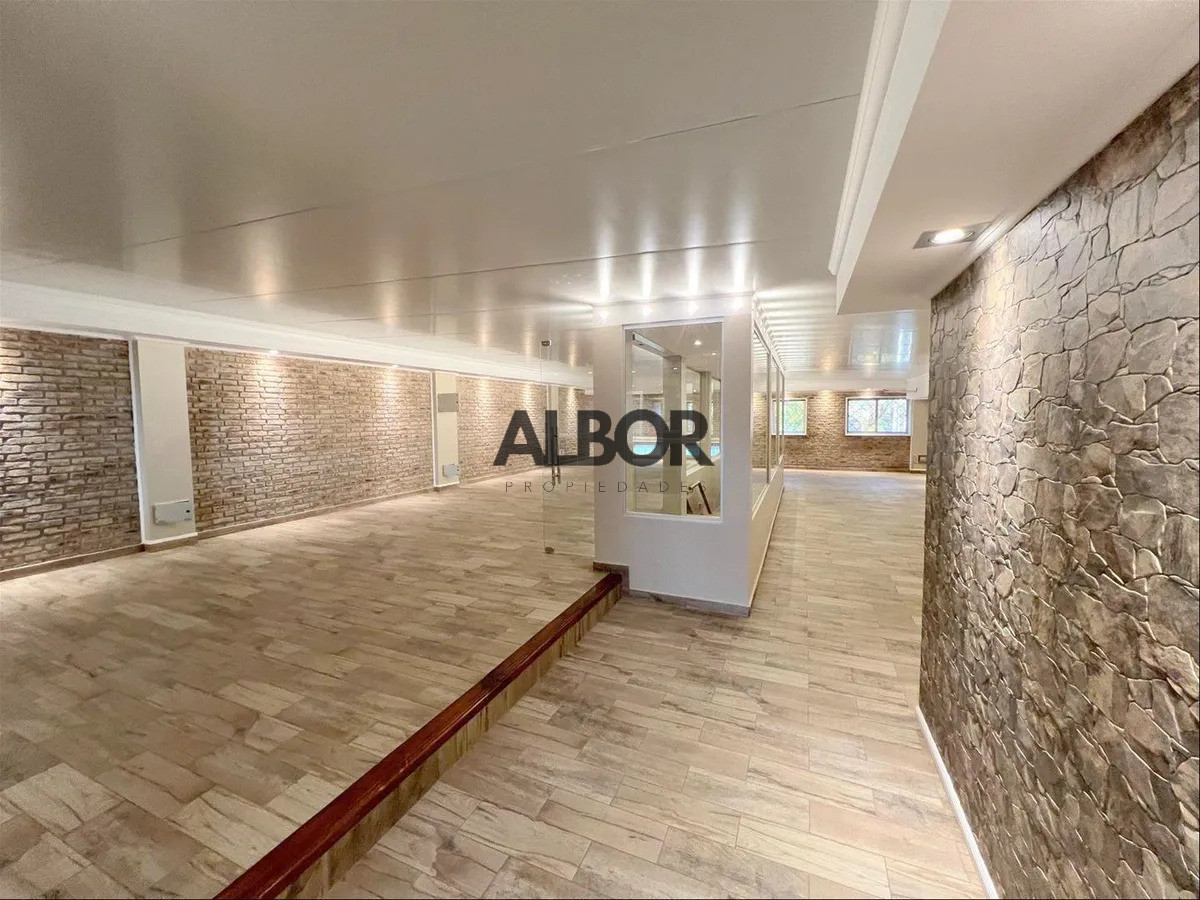 Local Comercial en Alquiler · Foto 4
