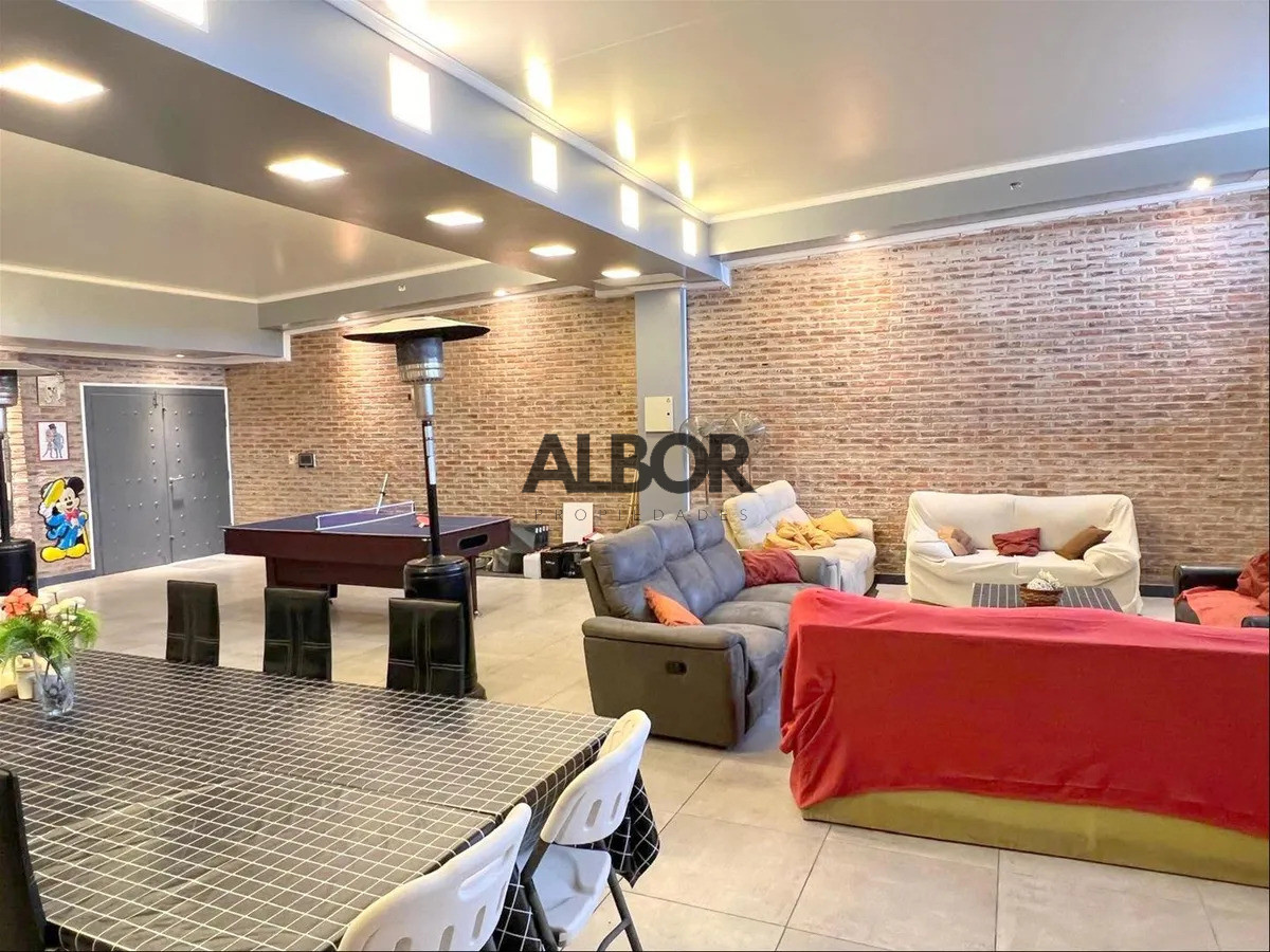 Local Comercial en Alquiler · Foto 9