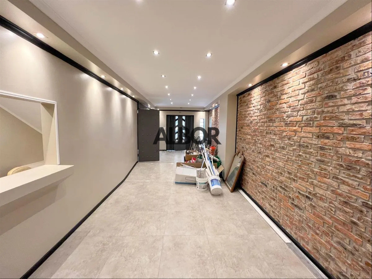 Local Comercial en Alquiler · Foto 11