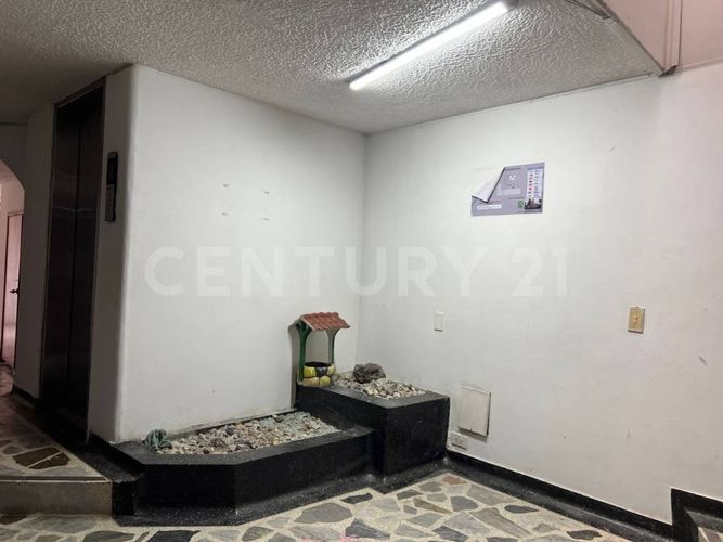 Edificio en arriendo en Centro, Villavicencio, 750 m² · foto 2 de 24