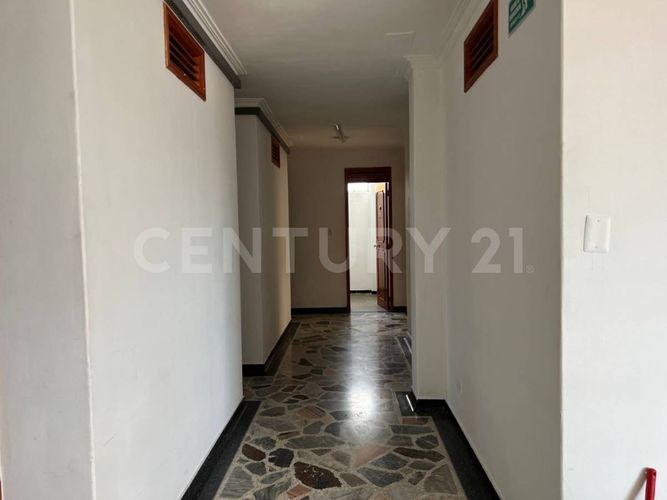 Edificio en arriendo en Centro, Villavicencio, 750 m² · foto 6 de 24