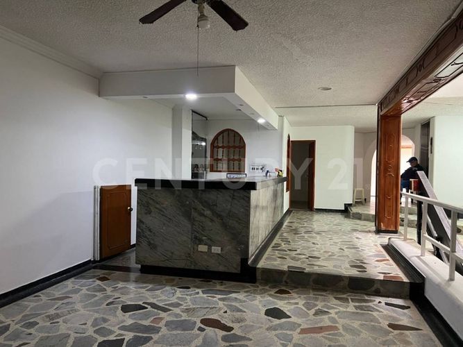 Edificio en arriendo en Centro, Villavicencio, 750 m² · foto 17 de 24