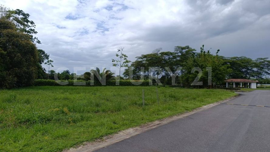 Lote en venta en Barcelona, Villavicencio, 2047 m² · foto 5 de 8