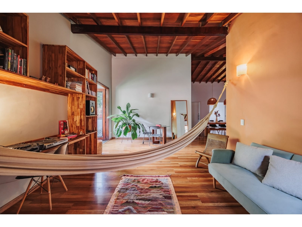 Apartamento en arriendo en Castropol, Medellín · foto 2 de 9