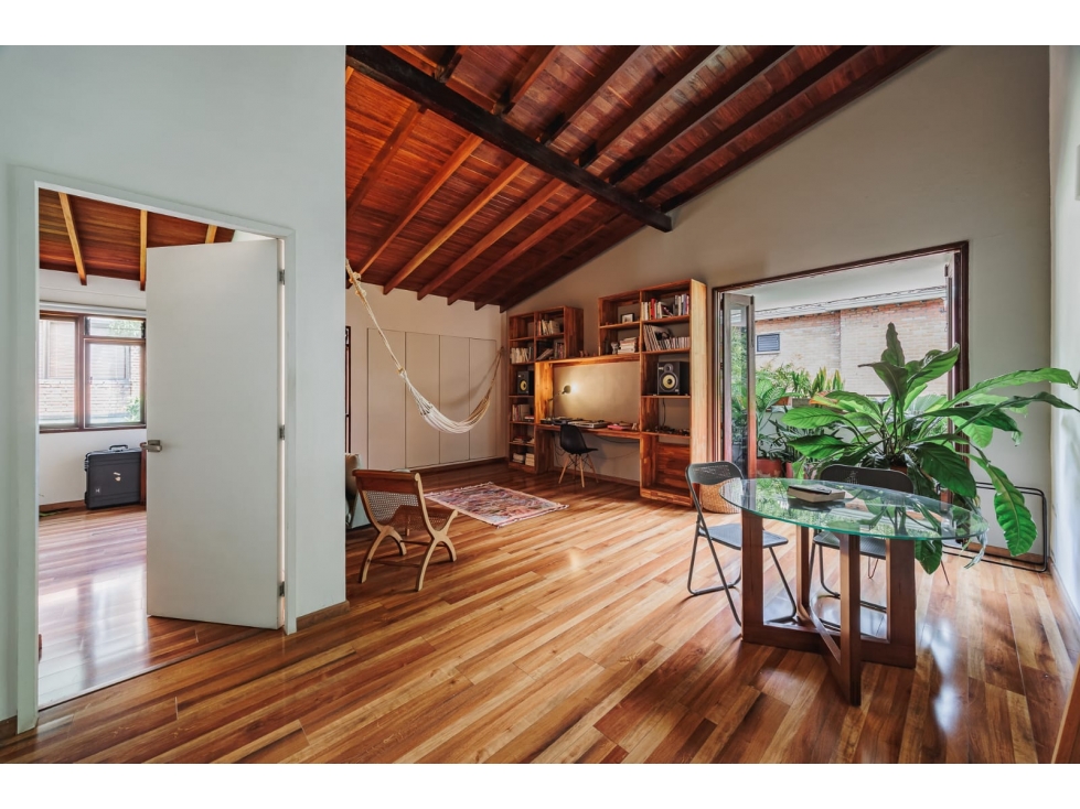Apartamento en arriendo en Castropol, Medellín · foto 5 de 9