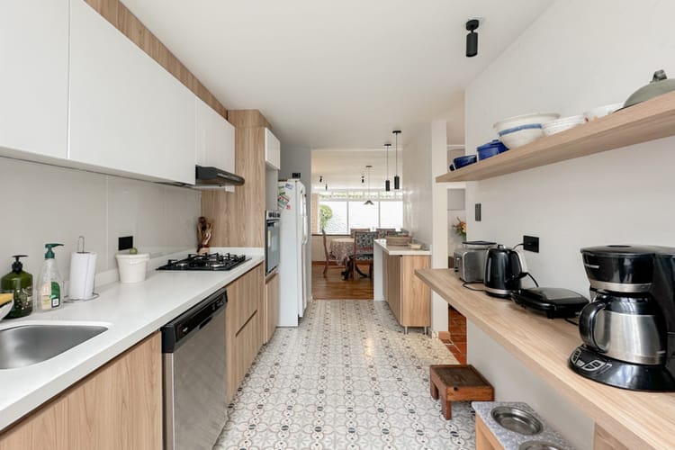 Casa de 5 alcobas en venta en Santa Paula, Bogotá, 285 m² · foto 6 de 24