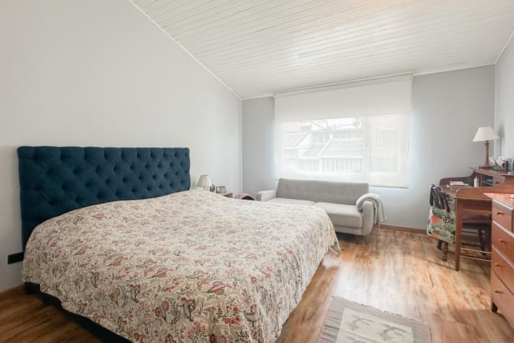 Casa de 5 alcobas en venta en Santa Paula, Bogotá, 285 m² · foto 12 de 24