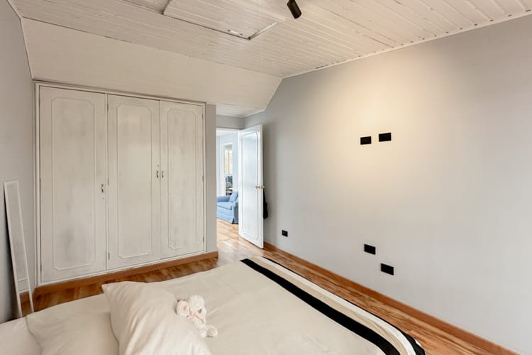 Casa de 5 alcobas en venta en Santa Paula, Bogotá, 285 m² · foto 16 de 24