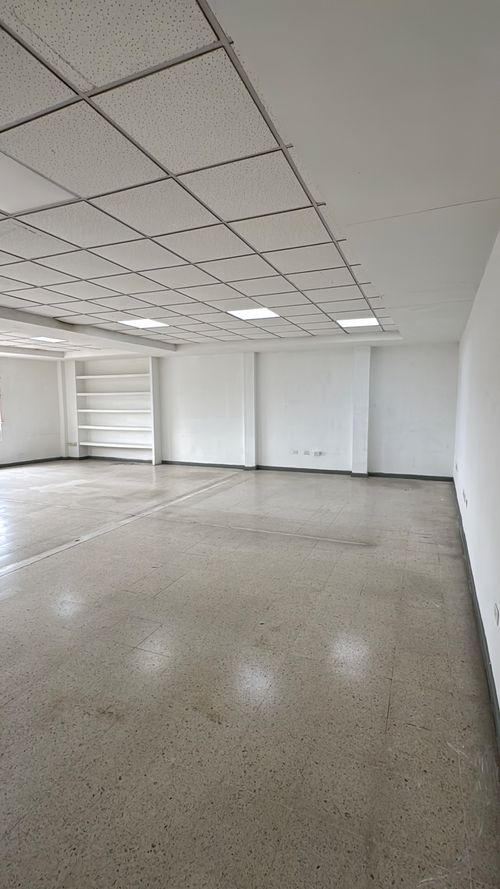 Bodega en arriendo en Porvenir, Cali, 1000 m² · foto 3 de 24