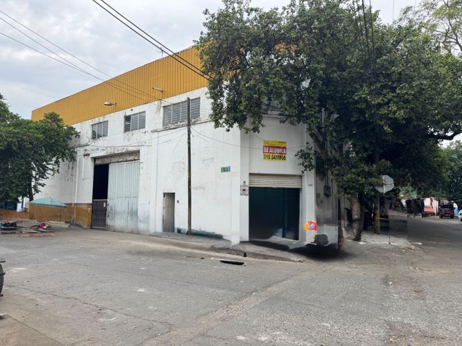 Bodega en arriendo en Porvenir, Cali, 1000 m² · foto 2 de 24