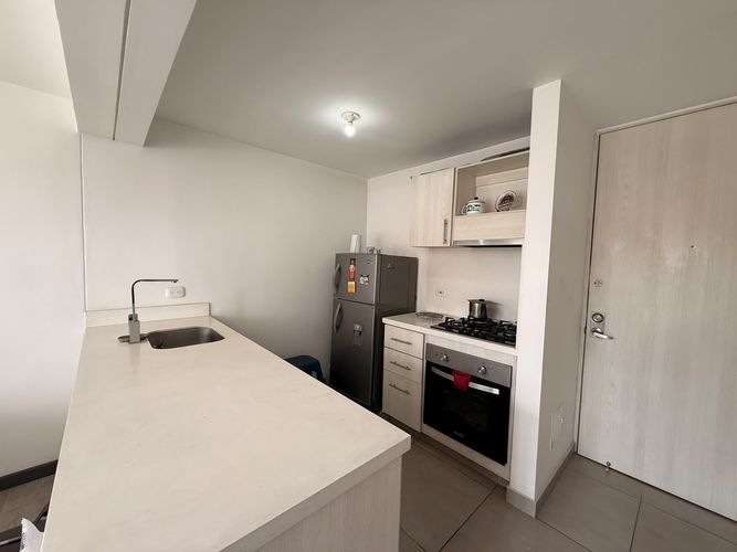 Apartamento de 3 alcobas en venta en La Felicidad, Bogotá, 65 m² · foto 2 de 24