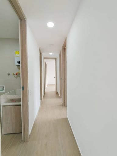 Apartamento de 3 alcobas en venta en Loma De San Jose, Sabaneta, 72 m² · foto 12 de 17
