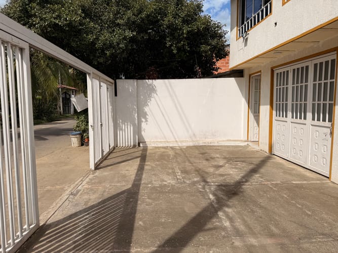 Casa de 3 alcobas en venta en El Portal, Ricaurte, 280 m² · foto 11 de 20