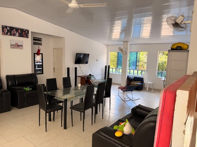 Casa de 3 alcobas en venta en El Portal, Ricaurte, 280 m² · foto 17 de 20