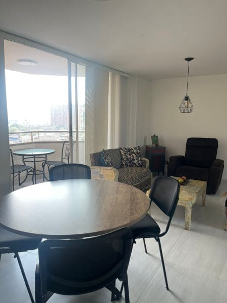 Apartamento de 2 alcobas en venta en Loma De San Julian, Medellín, 74 m² · foto 3 de 15