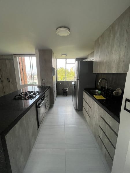 Apartamento de 2 alcobas en venta en Loma De San Julian, Medellín, 74 m² · foto 8 de 15