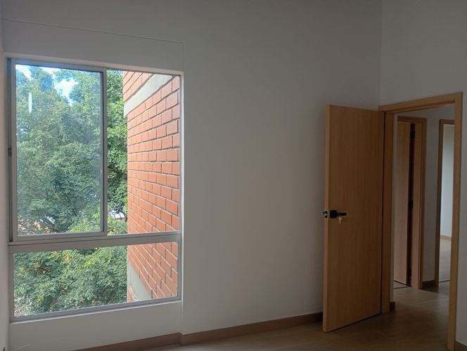 Apartamento de 3 alcobas en arriendo en El Poblado, Medellín, 94 m² · foto 10 de 16