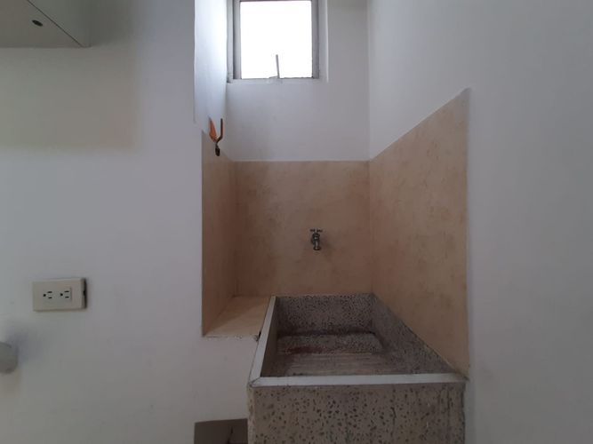 Apartaestudio en venta en Bombona No.1, Medellín, 30 m² · foto 6 de 16