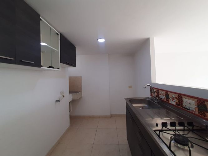 Apartaestudio en venta en Bombona No.1, Medellín, 30 m² · foto 5 de 16