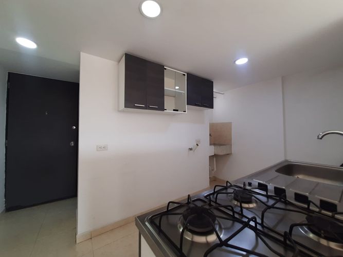 Apartaestudio en venta en Bombona No.1, Medellín, 30 m² · foto 13 de 16