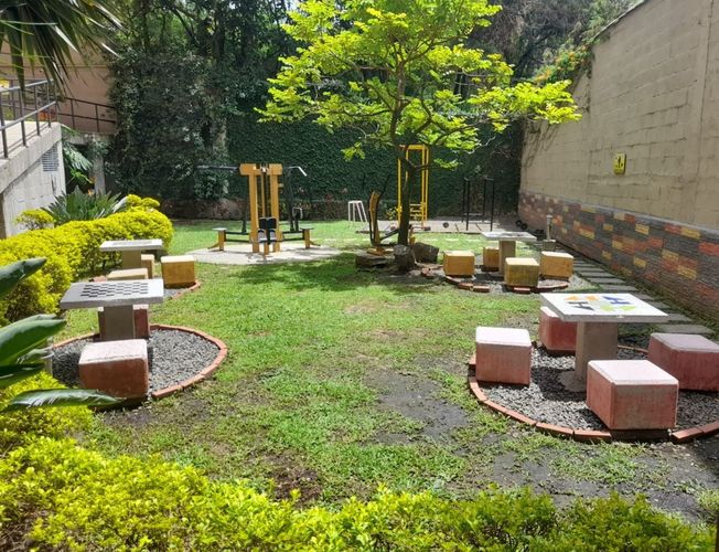Apartaestudio en venta en Bombona No.1, Medellín, 30 m² · foto 15 de 16