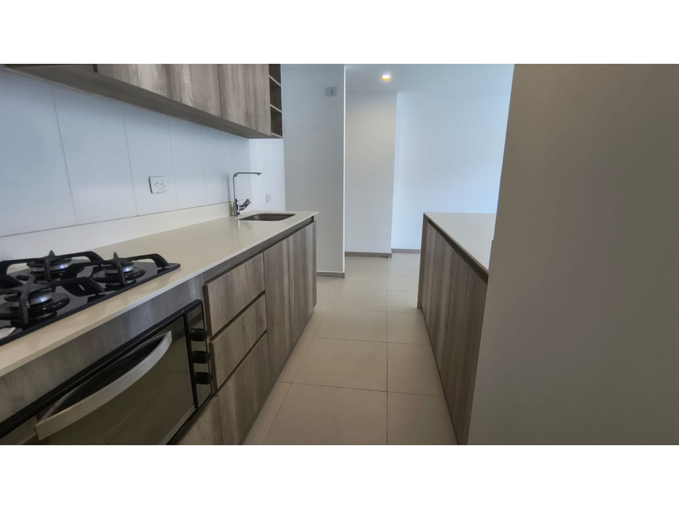 Apartamento en arriendo en Ciudad Del Río, Medellín · foto 5 de 16