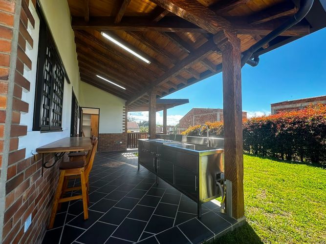 Casa de 3 alcobas en venta en Campo Alegre, El Carmen de Viboral, 630 m² · foto 18 de 21