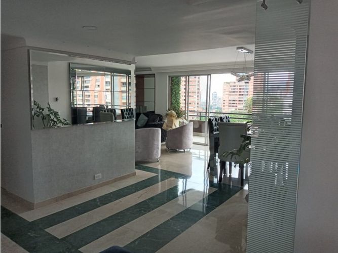 Apartamento de 3 alcobas en arriendo en Los Parra, Medellín, 150 m² · foto 2 de 24